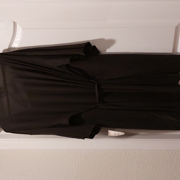 Secret Treasures Robe - Picture 7 of 10